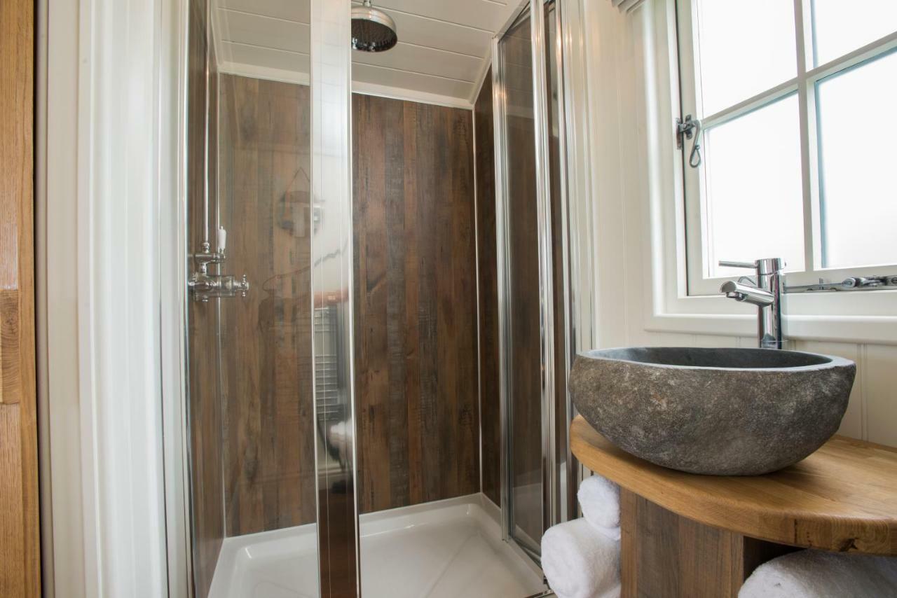 West Coast Hideaways Villa Nedd ภายนอก รูปภาพ